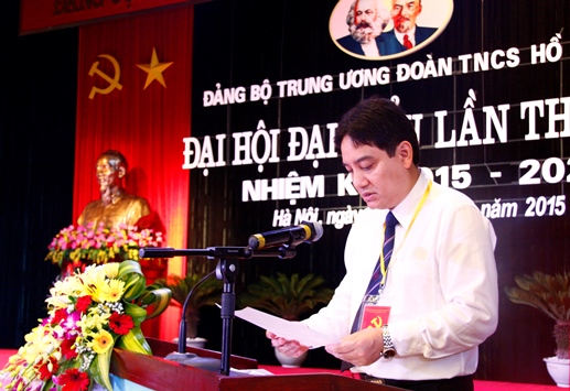 Đồng chí Nguyễn Đắc Vinh phát biểu tại Hội nghị